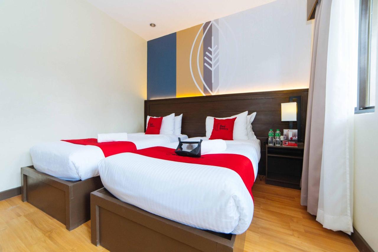 Reddoorz Premium @ Sta Rosa Tagaytay Road Hotel Silang Exterior foto