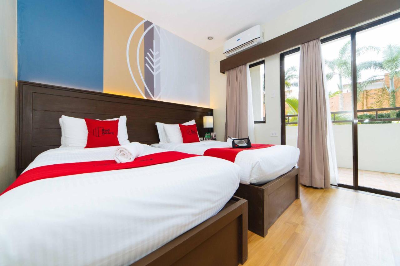 Reddoorz Premium @ Sta Rosa Tagaytay Road Hotel Silang Exterior foto