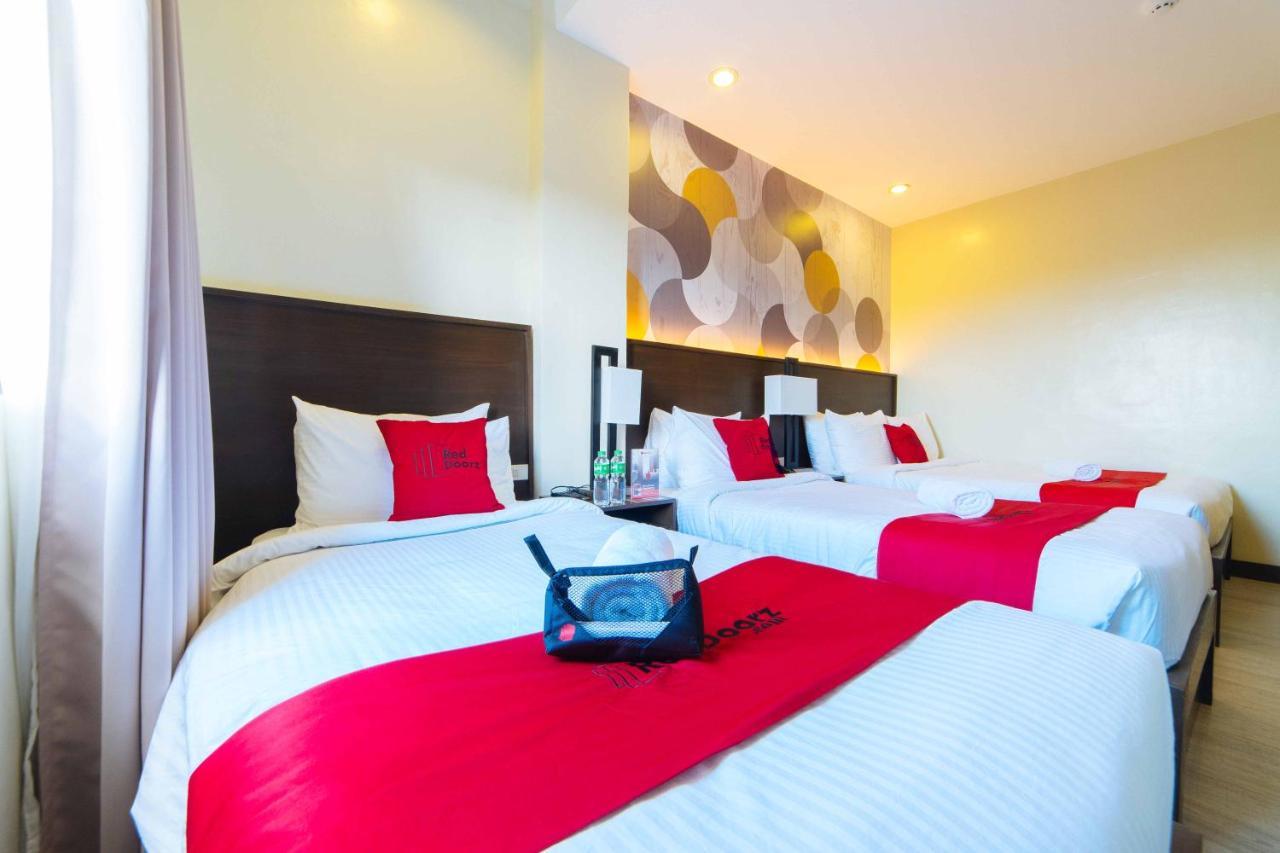 Reddoorz Premium @ Sta Rosa Tagaytay Road Hotel Silang Exterior foto