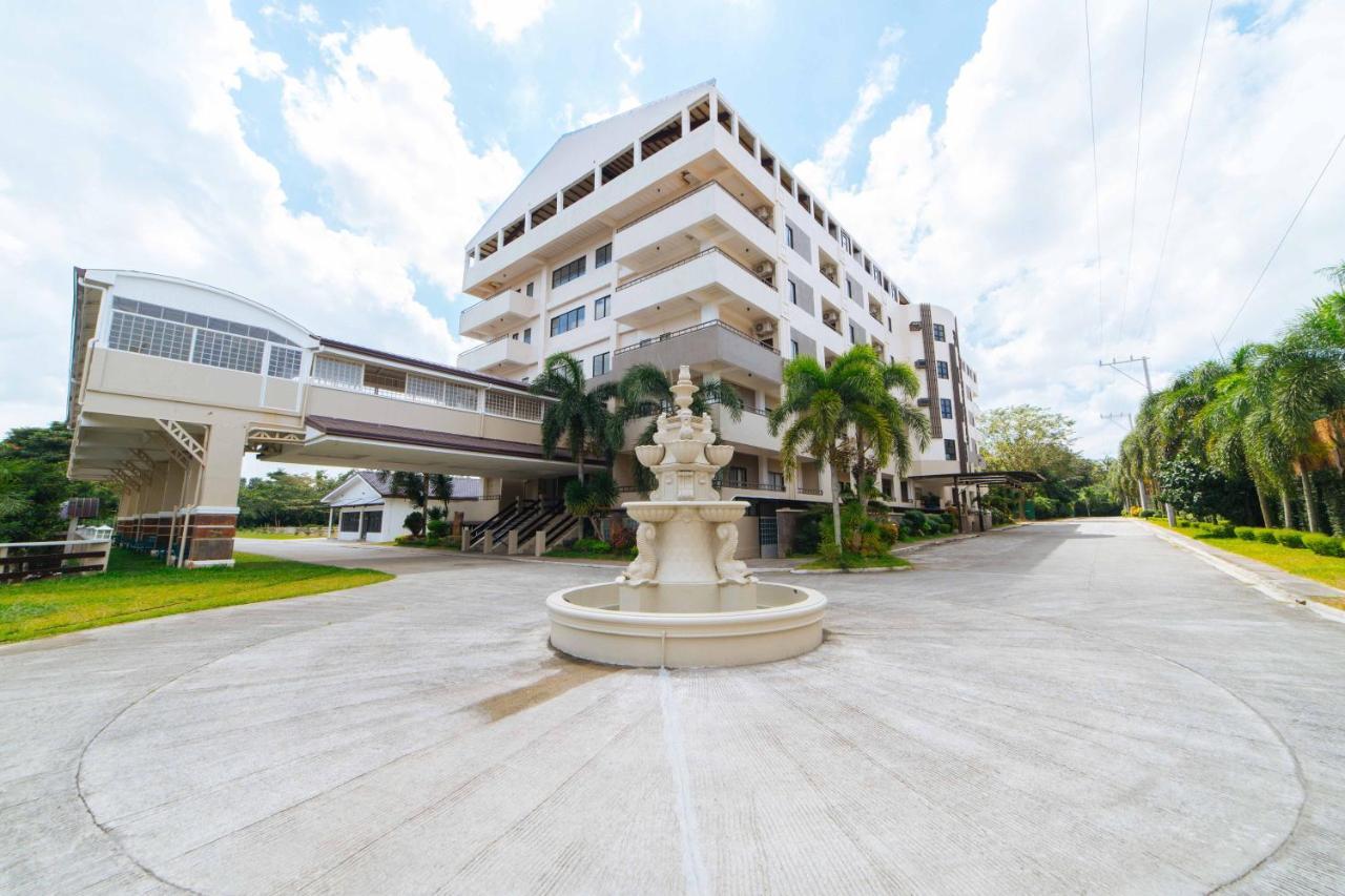 Reddoorz Premium @ Sta Rosa Tagaytay Road Hotel Silang Exterior foto