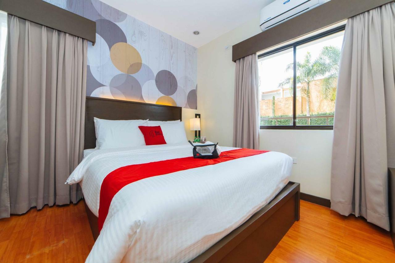 Reddoorz Premium @ Sta Rosa Tagaytay Road Hotel Silang Exterior foto